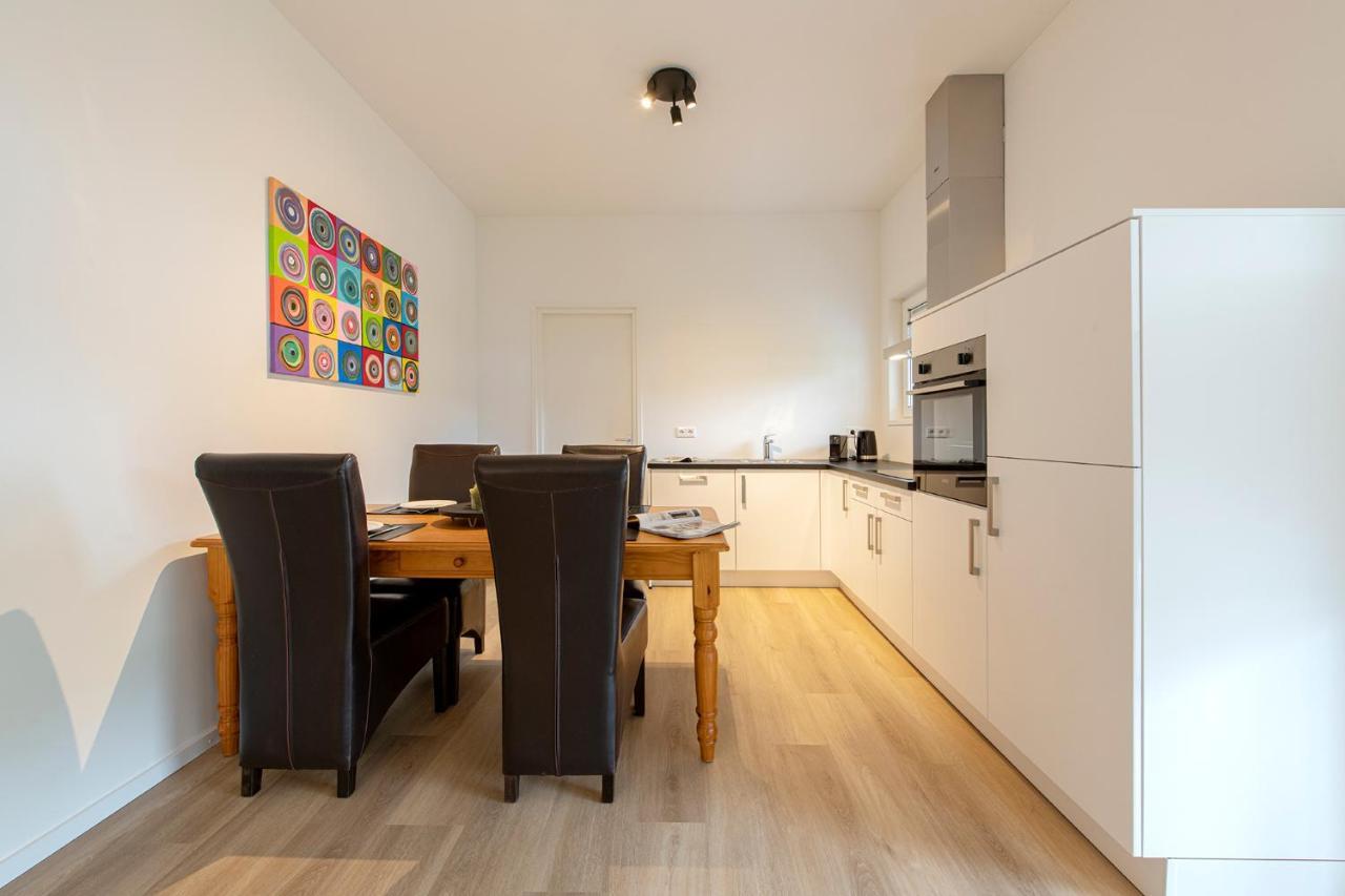 95, 2 King Size Bedden - Airco - Gelegen Aan De Kampina - Recreational Only