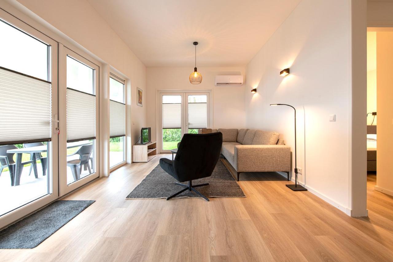 95, 2 King Size Bedden - Airco - Gelegen Aan De Kampina - Recreational Only Hébergement de vacances *